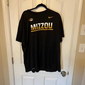 Nike Dri-Fit Mizz U Activewear Tee. Men’s SZ XXXL